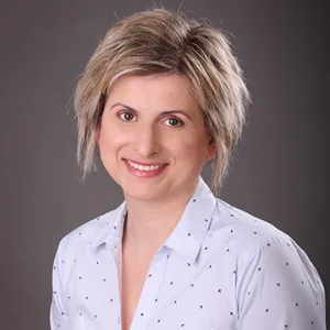 Dr. Bányai Mónika portreja